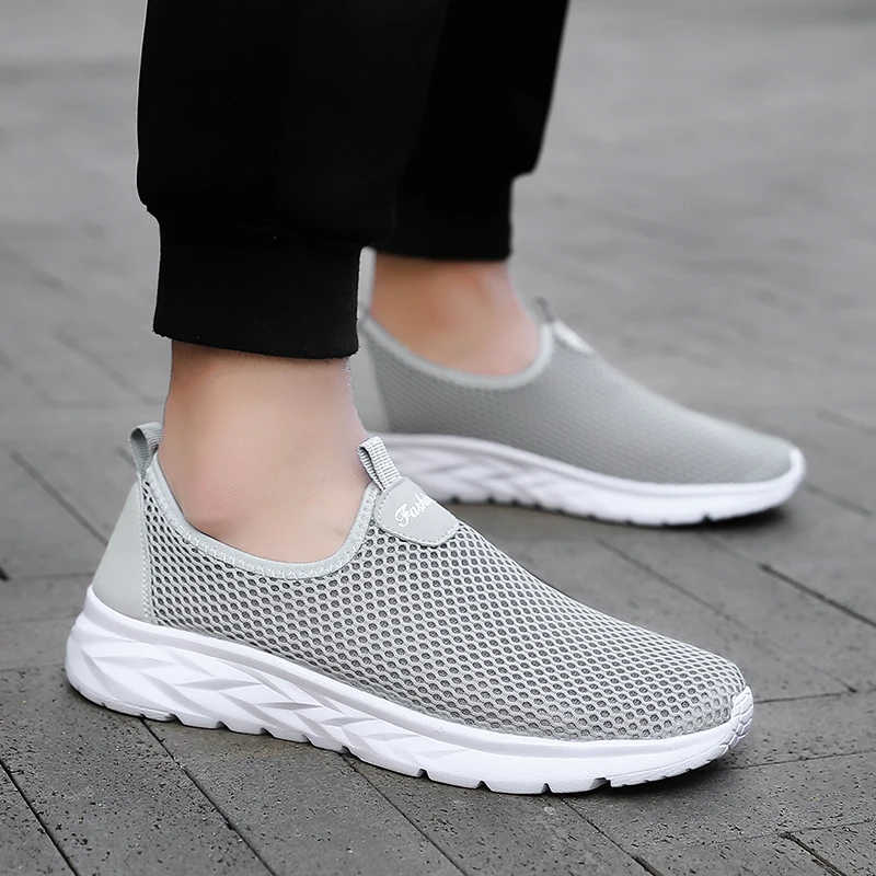 2023 New Casual Shoes Cool Men's Shoes Cheap Elastic Sole Anti Slip Breathable Summer Running Shoes Outdoor White Sports Shoes