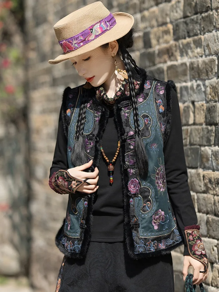 Retro Ethnic Style Embroidered Sleeveless Waistcoat Warm Vest Suit Coat Women