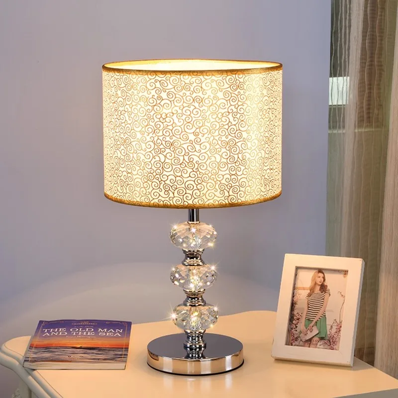 

Modern Fashion Creative Simple Table Lamp K9 Crystal Living Room Study Bedroom Bedside Lamp Cover With Switch Desk Lamp