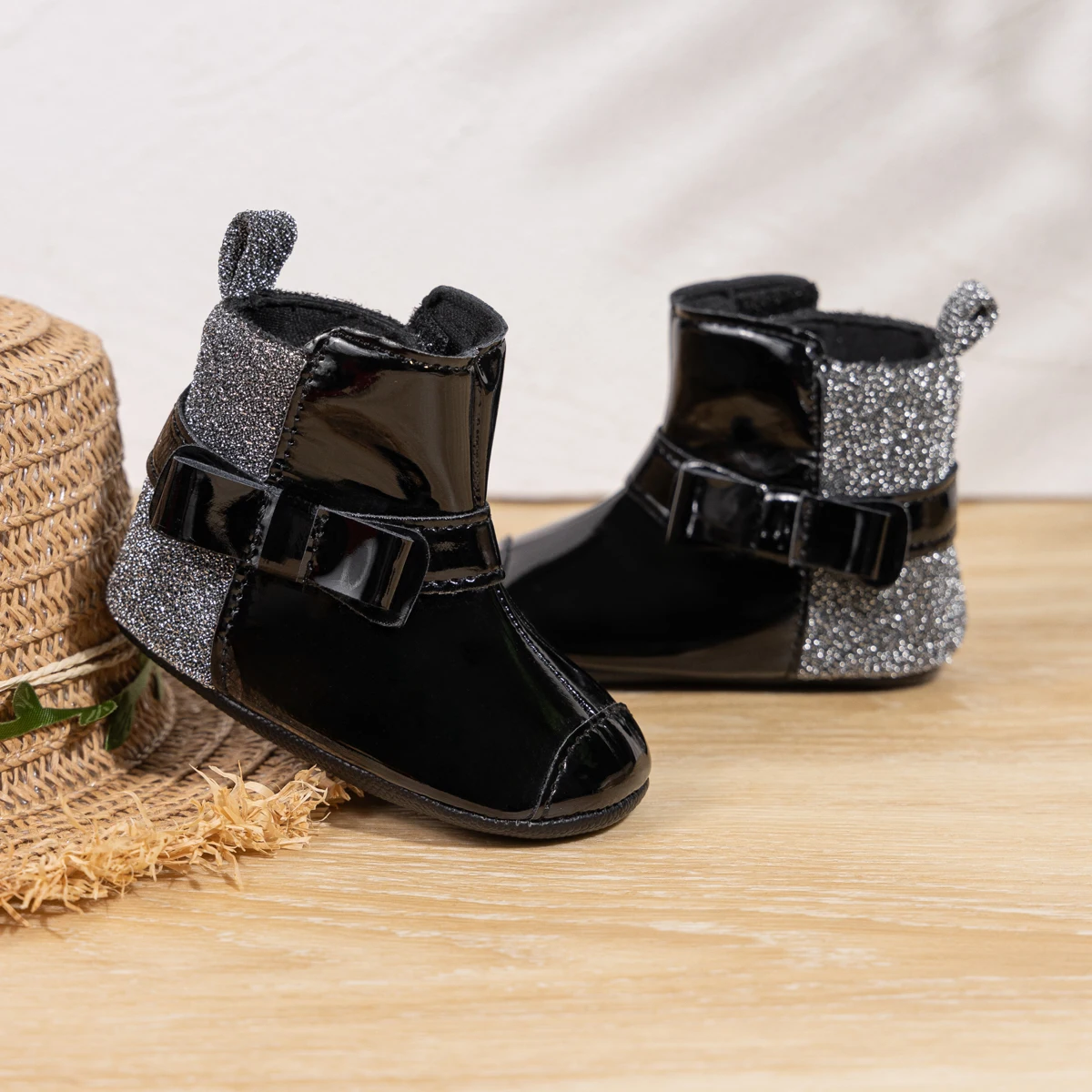 Meckior-新生児用の暖かいブーツ,柔らかい底,滑り止めのウォーキングシューズ,女の子用,0〜18か月