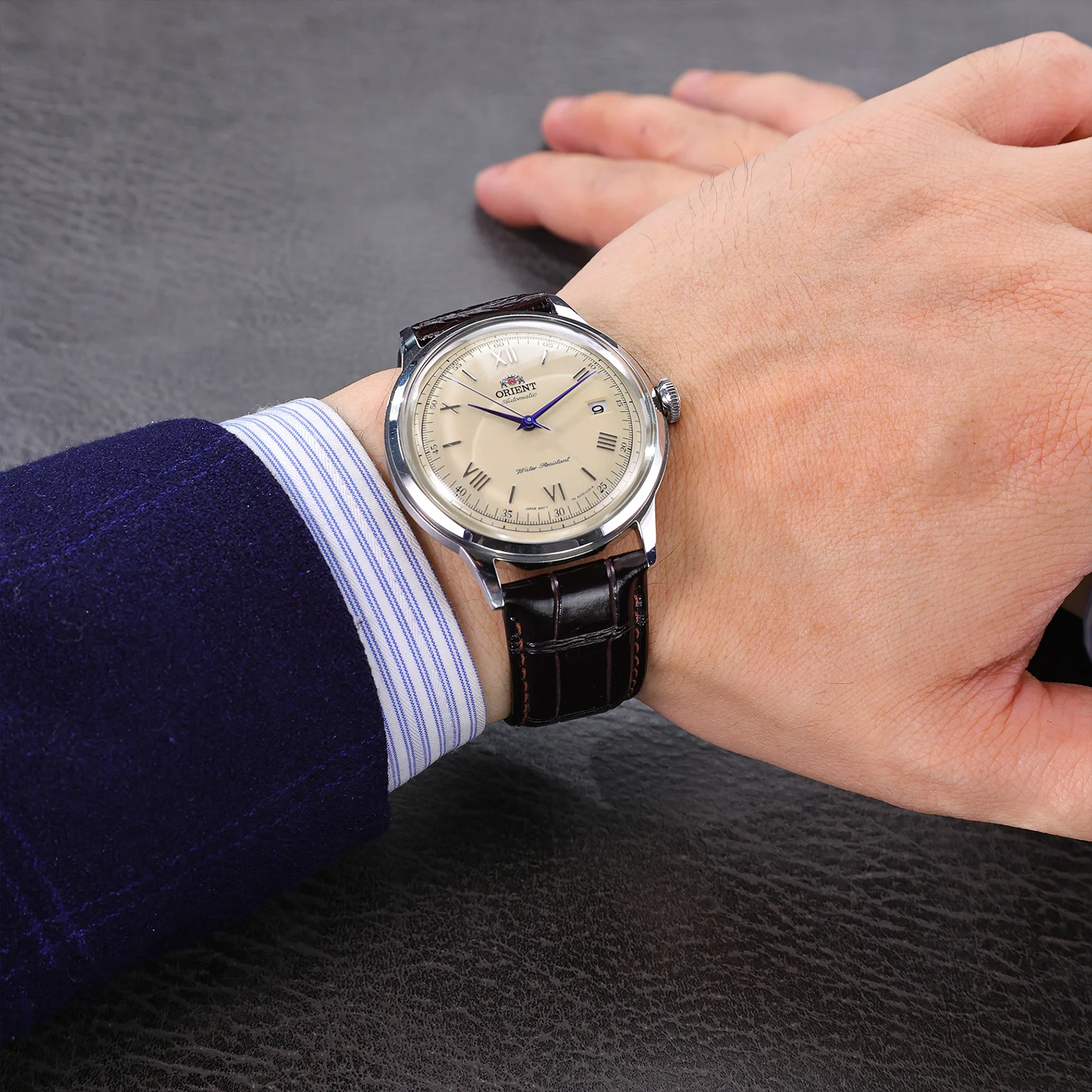 ساعة أورينت ساعات ميكانيكية أوتوماتيكية يابانية أصلية مقاومة للماء ساعات ريترو عصرية