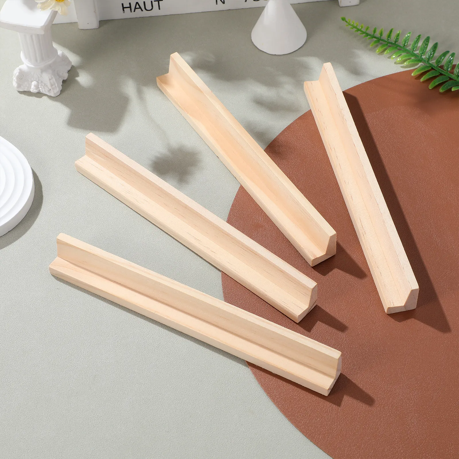 8Pcs Wooden Displaying Base for Domino Tiles and Letter Cards Free Hands Gaming Rack Ideal for Kids and Arthritis Patients