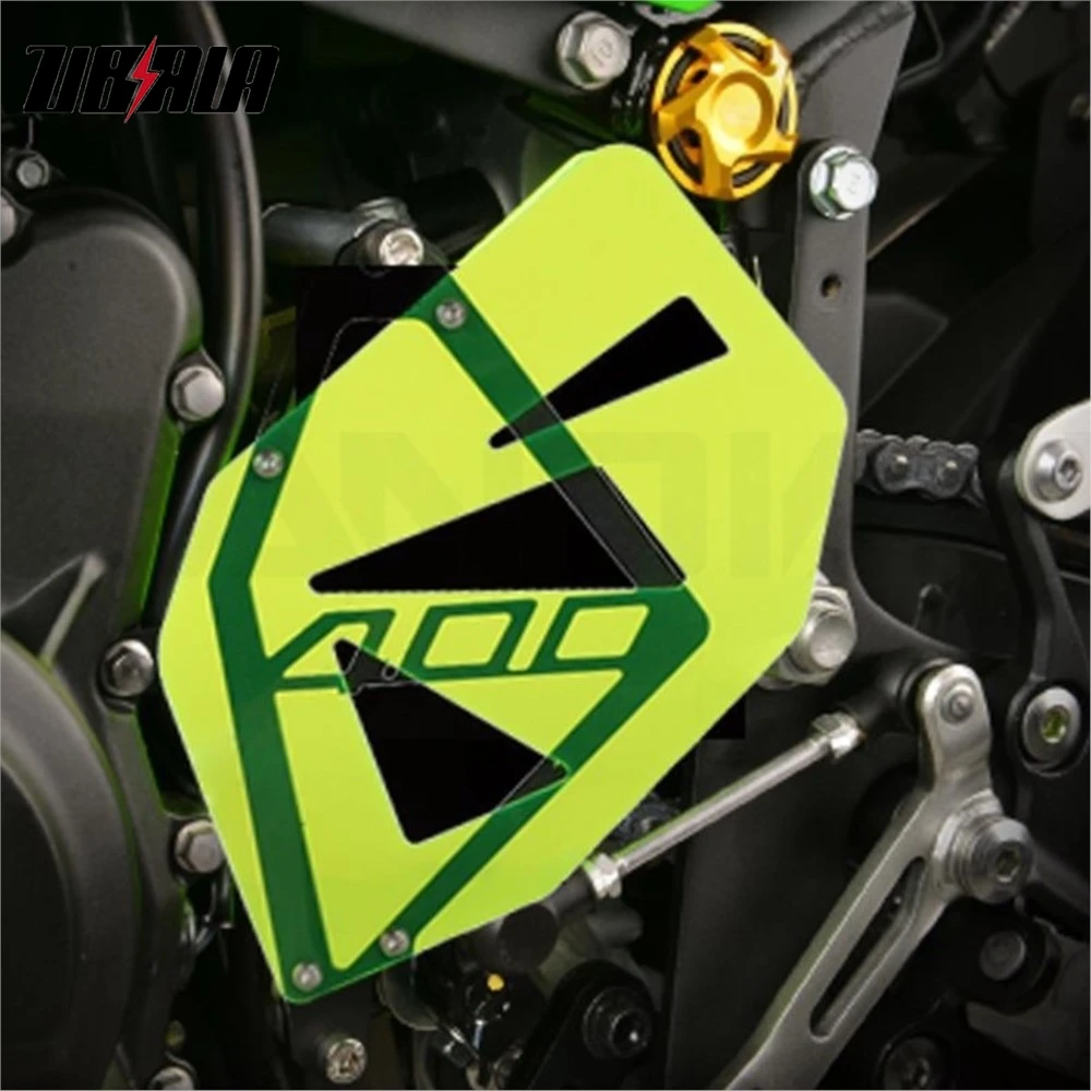 

Защита передней звездочки мотоцикла для Kawasaki Ninja 400 2018 2019 2020 2021 Ninja-400 NINJA400, защита крышки приводного вала с отверстием