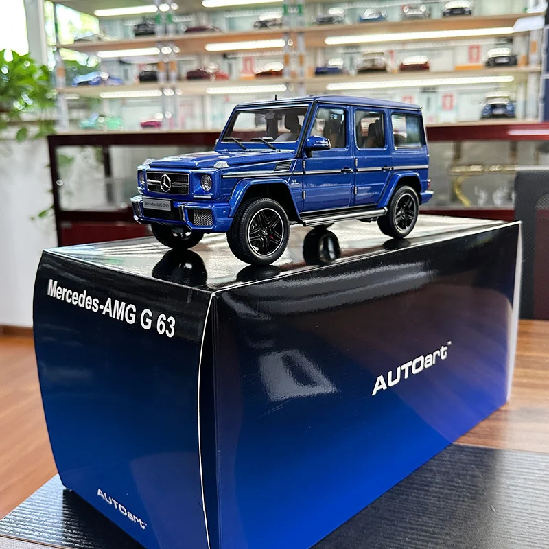 AUTOART 1:18 Mercedes AMG G63 2017 Car model SUV Personal collection of holiday gifts