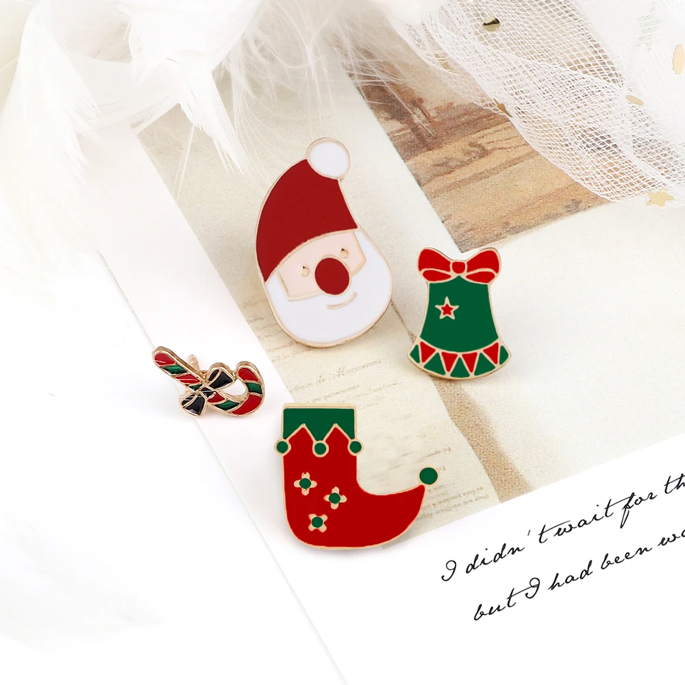 Merry Christmas Brooches Pins Santa Claus Candy Lapel Pin Trees Jingle Bells Socks Badge Hat Bag Jewelry New Year Gifts for Kids