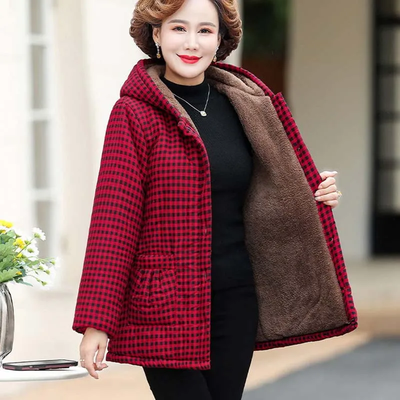 Mother Winter Coat Hooded Middle-Aged Women\'s Clothing Velvet Thick Cotton-Padded Jacket Women Basic Coat 5XL Female Outerwear