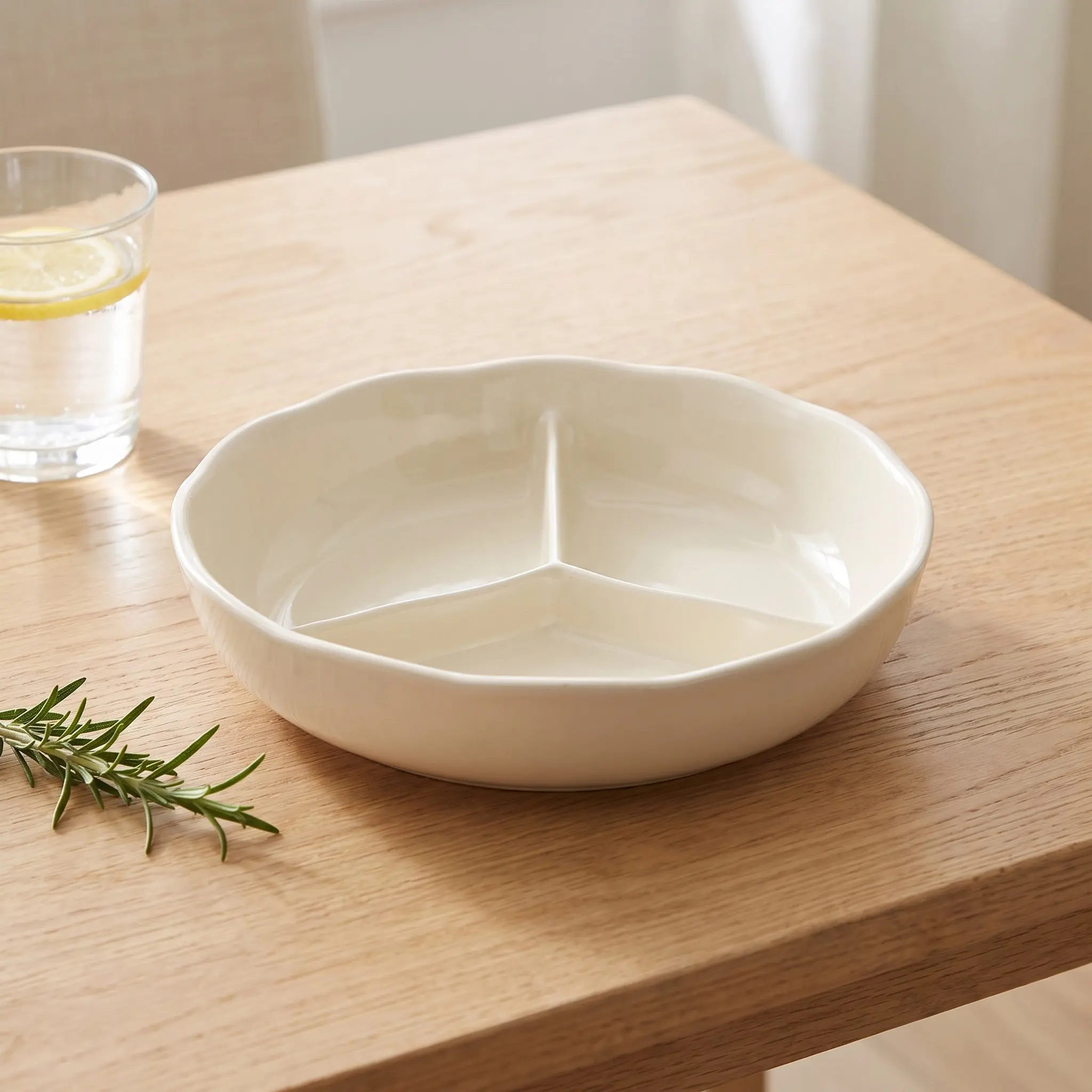Ceramic Compartment Plate Round 3-Section Divided Dinner Plate Portion Control Food Separator for Healthy Eating Meal Prep