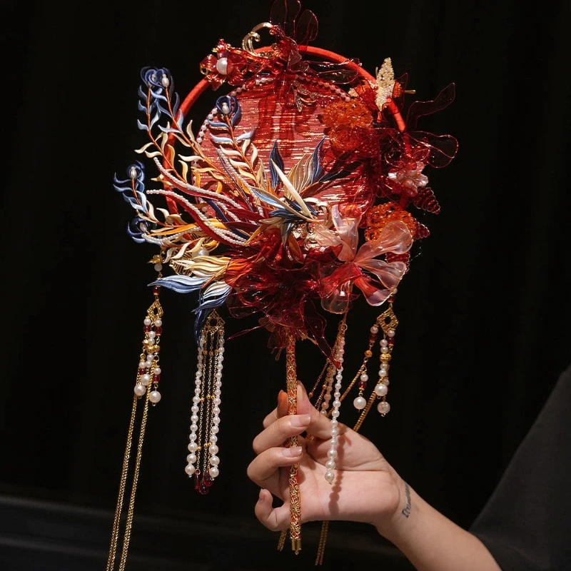 

Bride group fan wedding wedding intangible cultural heritage wrapped flowers happy fan Chinese bouquet finished double-sided