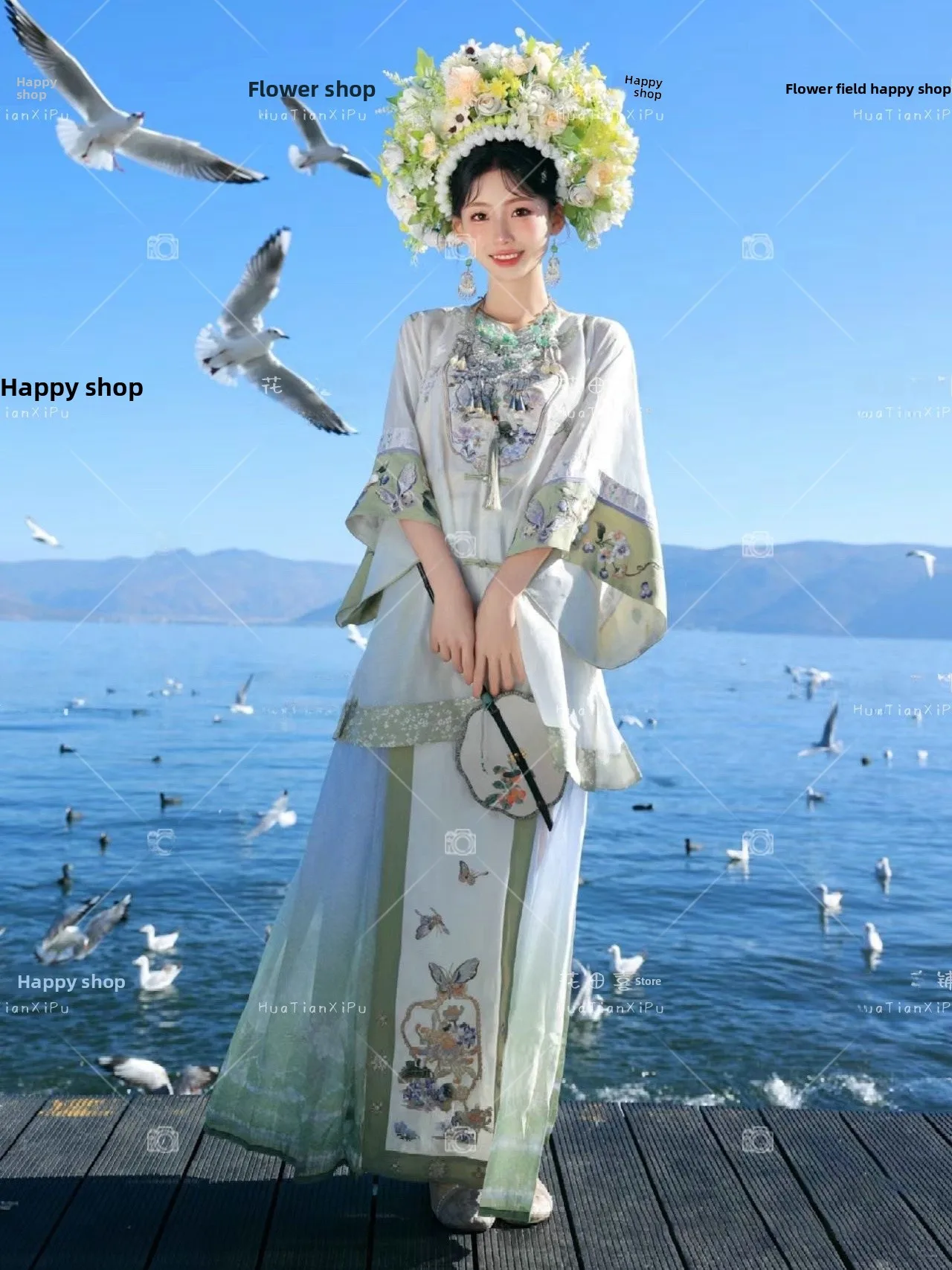

New 2024 Summer Women's Ming Dynasty Style Improved Tailed Skirt Floral Hairpin Travel Photography Ethnic Costume