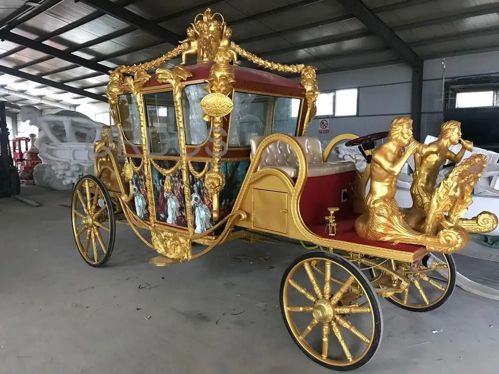 The gold state coach with electric power horse carriage