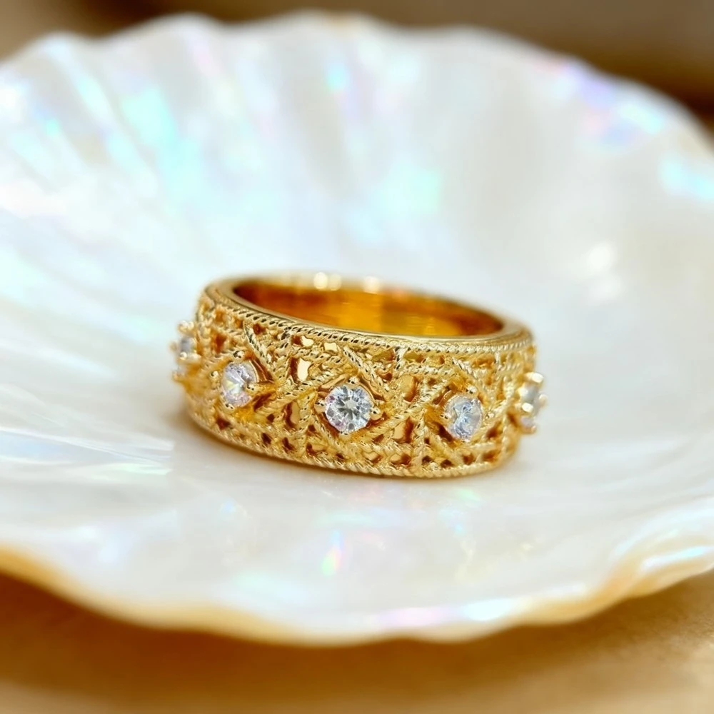 

2025 Trendy Jewelry Rings Wedding Classic Luxury Design Party Fashion Engagement Lover Ring Jewelry Female Skeleton Ring