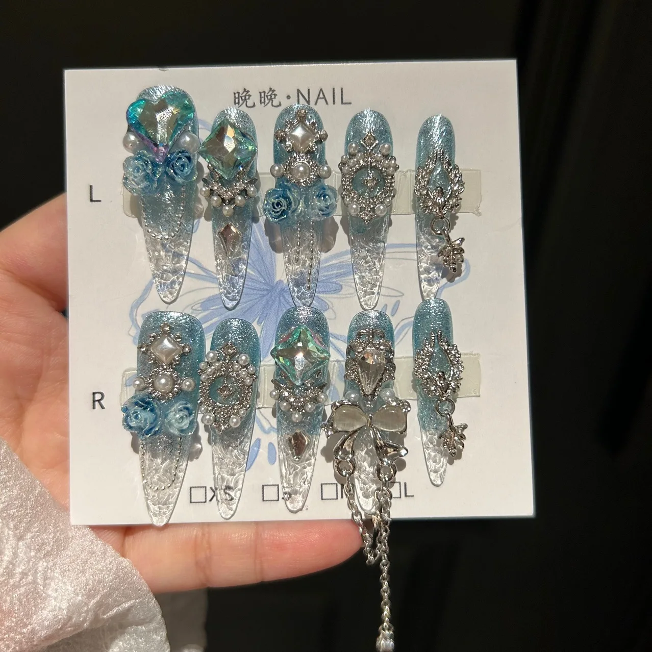 

Glacier Blue Gradient Press On Nails Icy Crystal Design 3D Diamond Flower Chain Charms Luxury Glam Nail Art for Parties Events