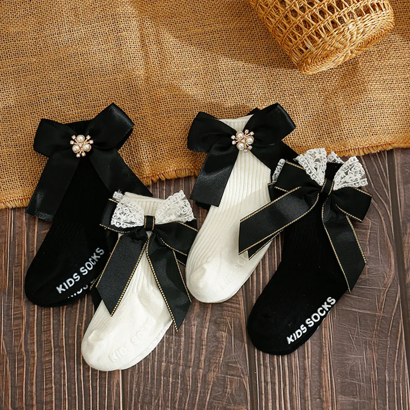 

0-1year Princess Girl Lace Bow Socks Rubber Bottom Anti Slip Socks Black White Color Infant Long Sock Four Seasons Cotton Sock