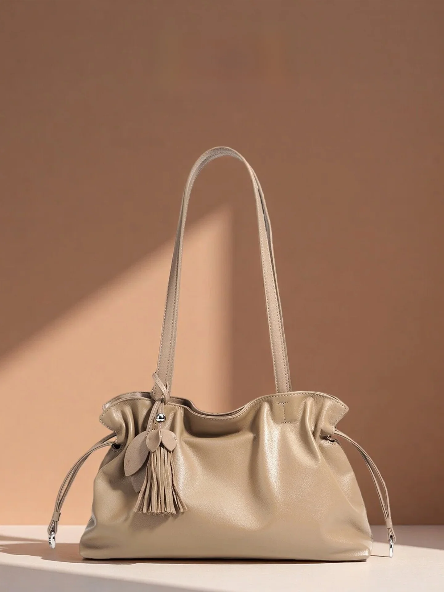 

Большая вместительная сумка-тоут из воловьей кожи с верхним слоем, женская складная мягкая квадратная сумка на одно плечо, повседневная простая сумка