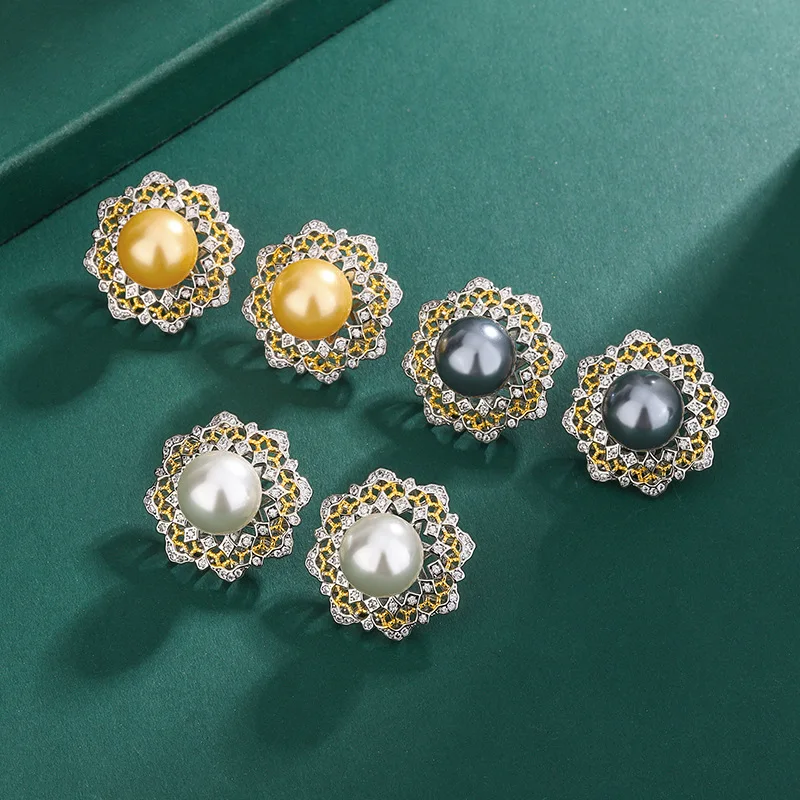 

Light Luxury Pearl Earrings Natural Freshwater Pearl Studs Copper Base Gold Plated Australian White Pearl Earrings