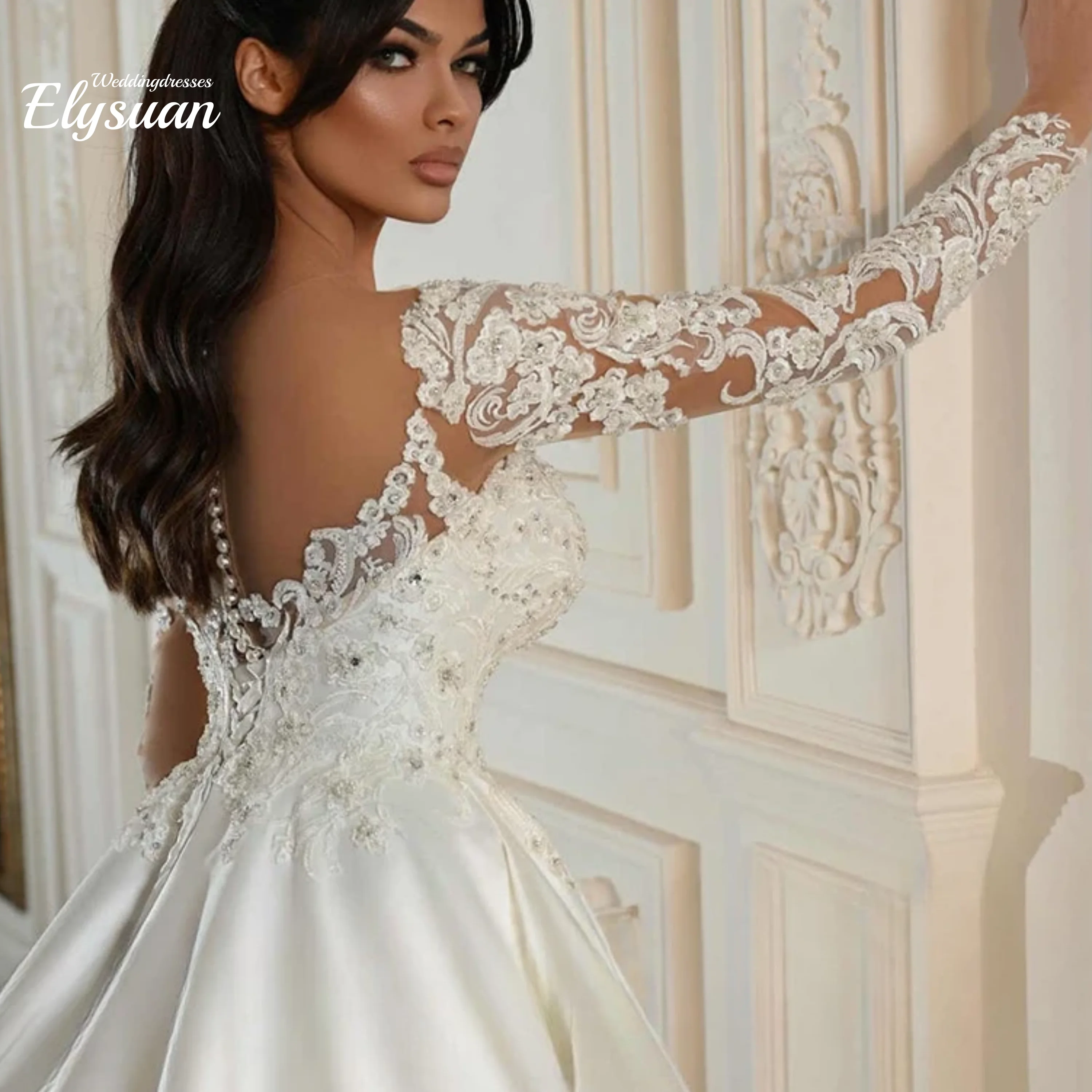 Gaun Pengantin Mewah Custom, Kerah Sweetheart, Aplikasi Renda, Lengan Panjang, Satin, Model A-Line, Sweep Train