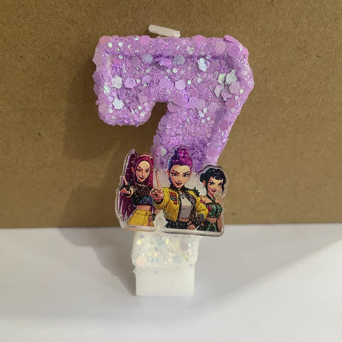 2026 Kpop المعبود هنتر شمعة موضوع لطيف الشموع الرقمية عيد ميلاد عطلة حفلة الإبداعية كعكة الترتر الشموع استحمام الطفل هدية