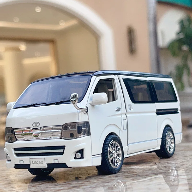 

1:32 HIACE MPV Alloy Car Model Diecasts Metal Toy Vehicles Car Model High Simulation Sound and Light Collection Childrens Gifts