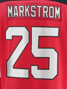 Znane marki New Jersey Koszulki hokejowe z haftowaną haftowaną koszulką młodzieżową dla mężczyzn i kobiet # 13. HISCHIER # 86 ŚWIATŁA # 63 BRATT