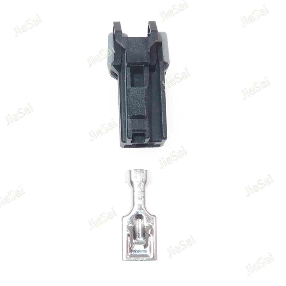 1 Pin 6.3 Series Auto Wiring Terminal Socket 7123-6013-30 Car Large Current Plastic Housing Connector