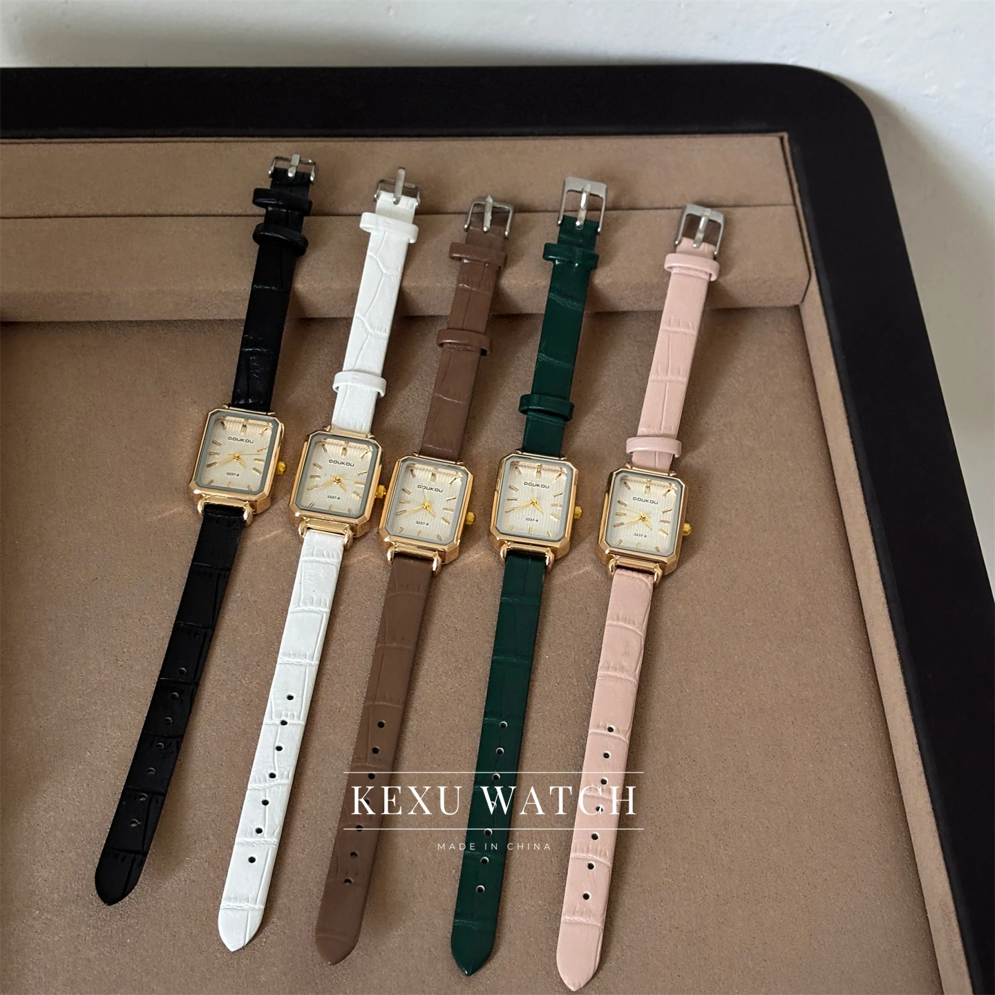 Reloj DOUKOU para mujer, delicado reloj de mujer con esfera rectangular, elegante reloj de mujer con correa de cuero verde/rosa/marrón/negro/blanco