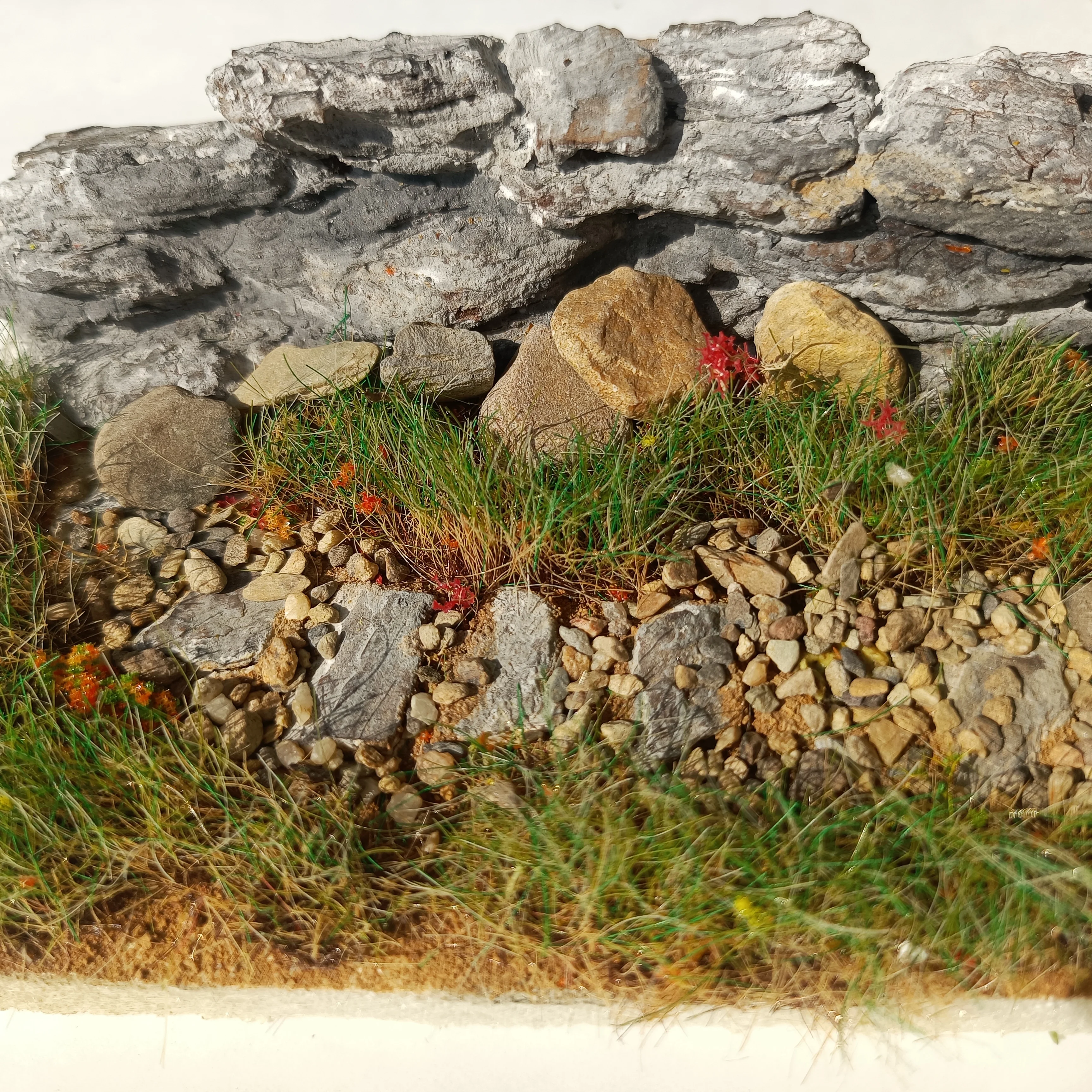 

100ml DIY Stone Model Grass - Mesh Backed Railroad Scenery for HO Scale Train Diorama & Railway Layout