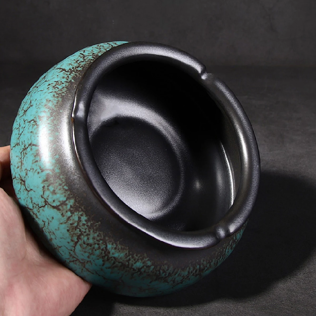 Ashtray Retro Kiln Transformation Household Ceramic Windproof and Fly Ash Prevention Large Creative Ashtray Decoration
