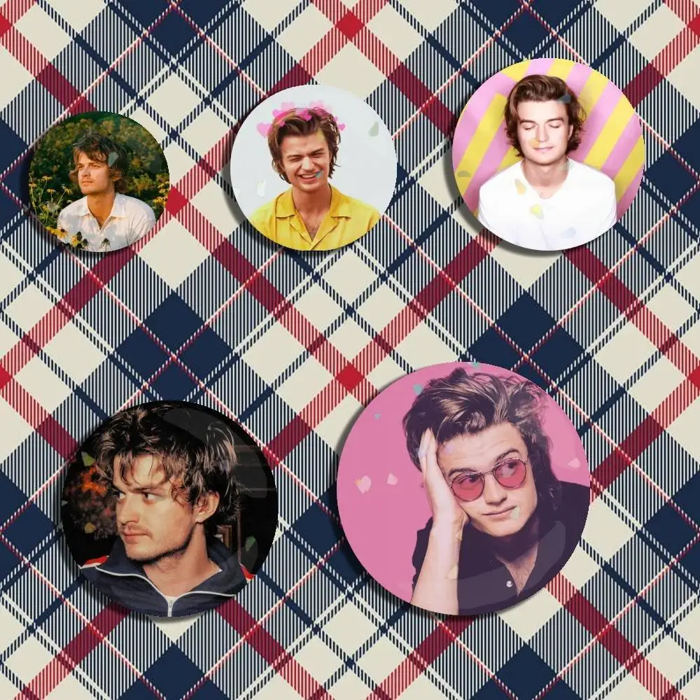 

Joe Keery Djo Laser Badge Creative Pins Brooch for Bag Clothes Hat Decor Gifts Fans Collect