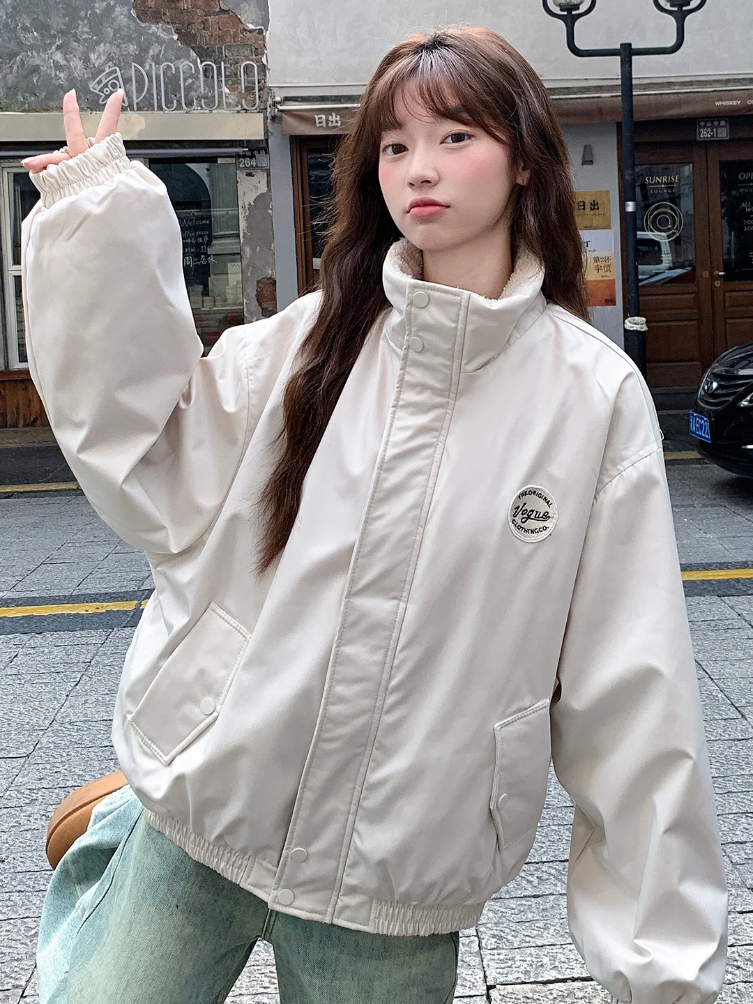 

Куртка из овечьей шерсти, верхняя одежда, женская прикрашенная блестящими блестками и блестками, украшенная стразами из бисера, декоративная необычная гламурная куртка