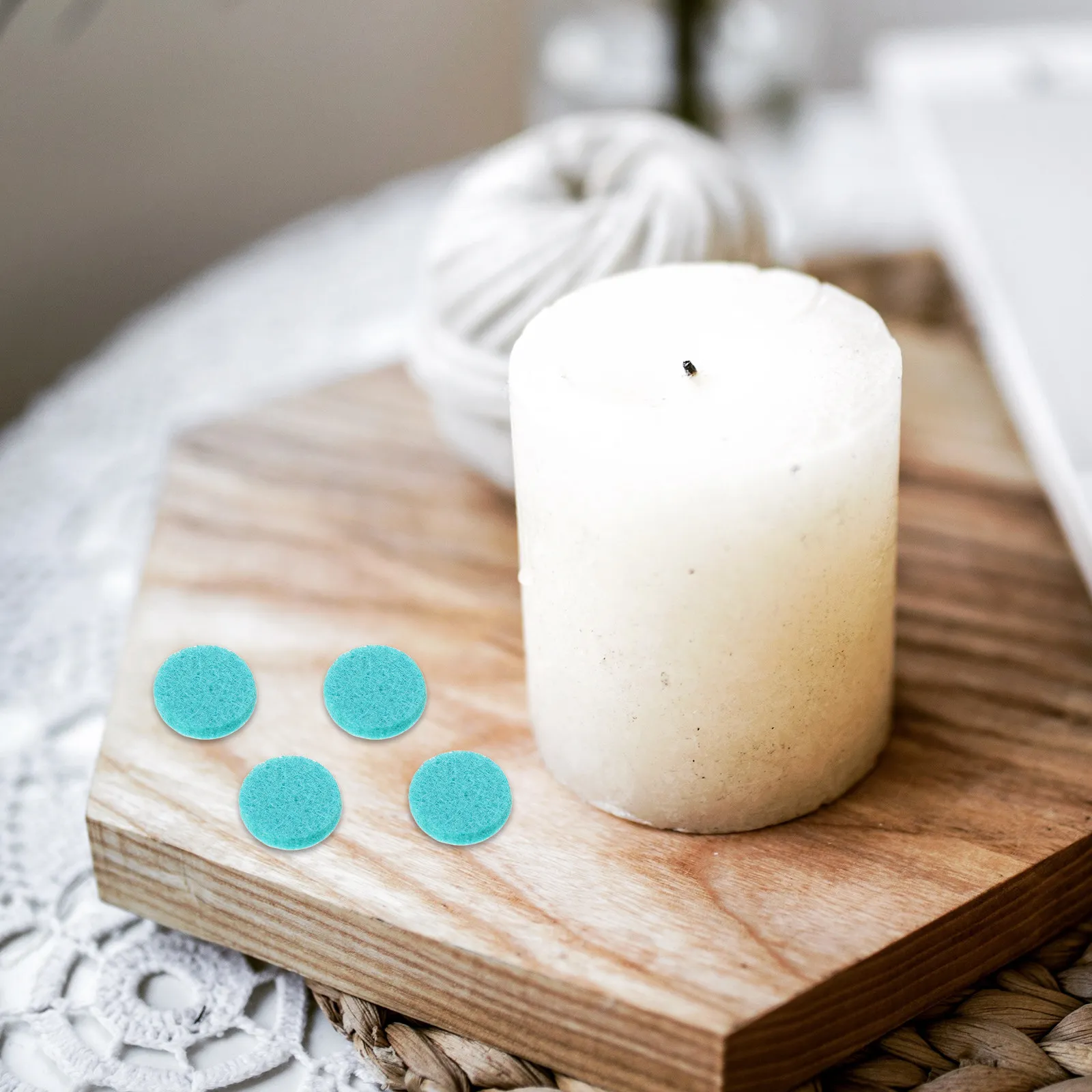 50Pcs Round Cellucotton Aroma Pads Essential Oil Diffuser Refill for Pendant Aromatherapy Car Humidifier Drawer Vent Clip