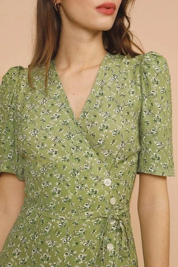 

Light French Laziness Long Green Plum Wrap Dress, Classic One-piece Coffee Break Dress, Short-sleeved Green Tea Break Dress