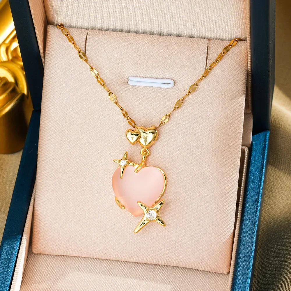

It is a unique and versatile high-end heart-shaped titanium steel necklace with a red heart and a peach heart for women
