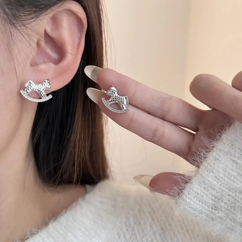 Horse Earrings For Women Trendy And Comfortable Alloy Jewelry Suitable For Various Outfits C71A