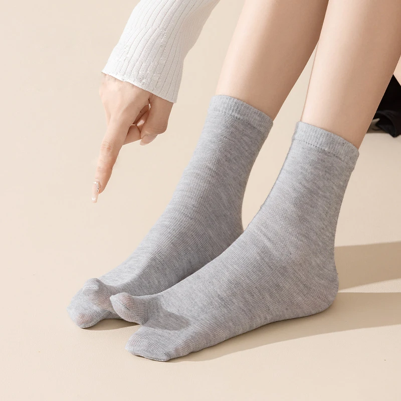 

3Pcs/Lot Japanese Style Split Toe Socks Big Toe Socks UNISEX Comfortable Two Toe Socks Classic Clogs Socks Suit