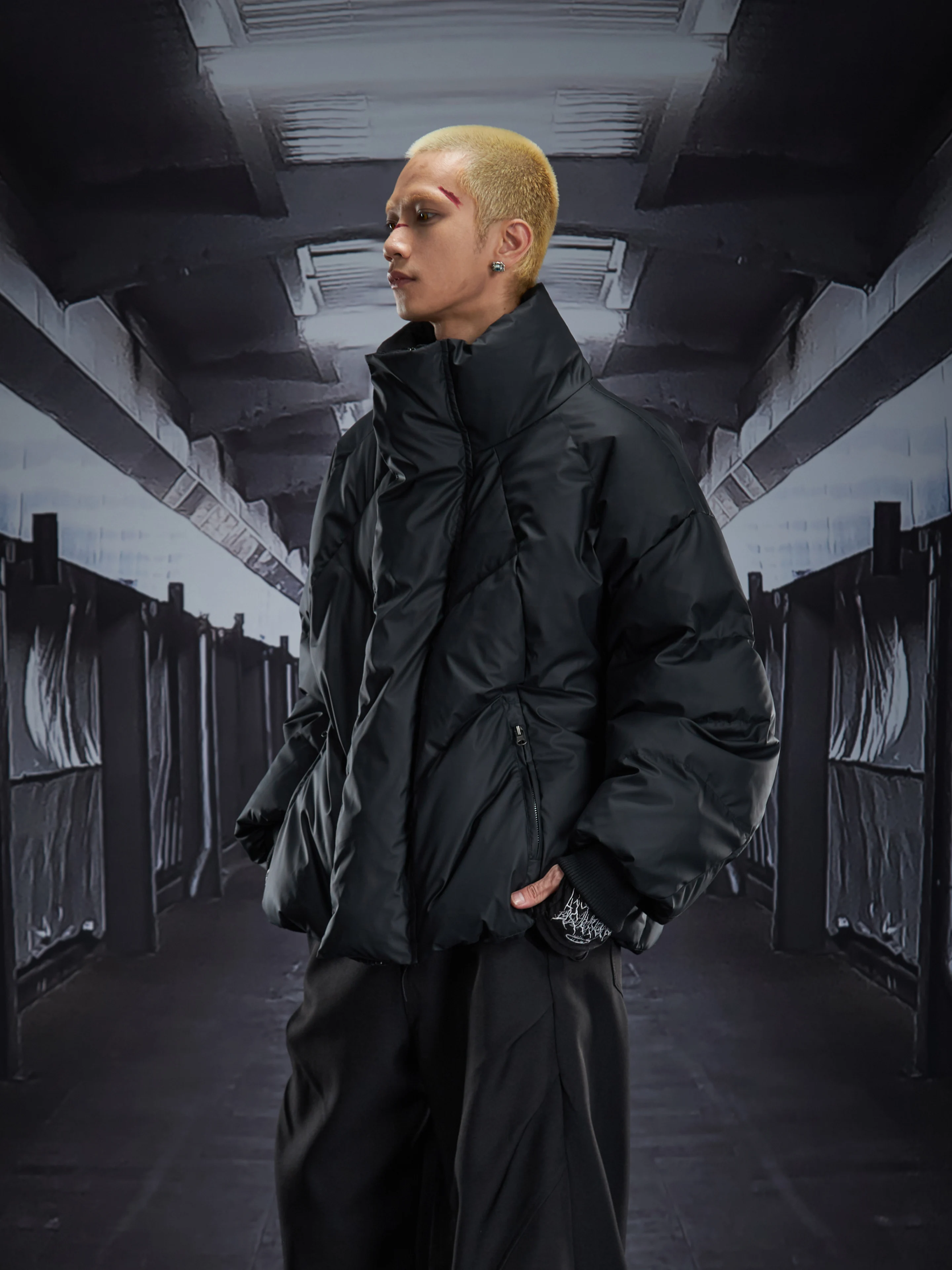 سترات شتوية جديدة موضة شتاء 2025 متعددة الاستخدامات للرجال والنساء موضة بولي Leather جلدية بياقة واقفة وسحاب سترات فضفاضة وسميكة وأنيقة #4