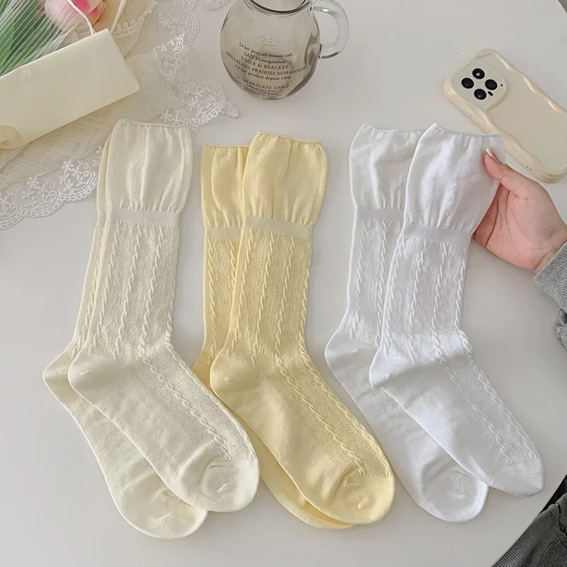 CHAOZHU 1 Pair women basic daily loose socks yellow white beige twist pattern fashion soft cotton socks for women