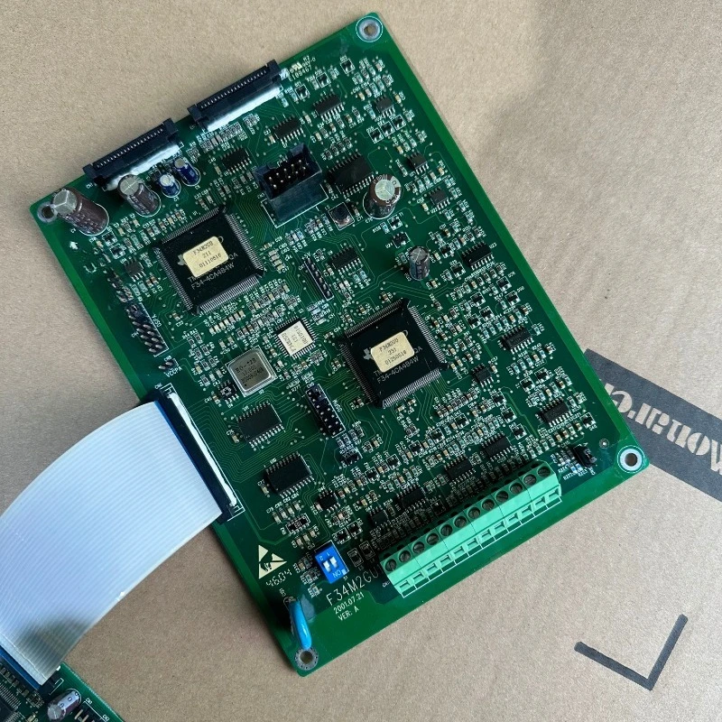 Piezas para la placa principal del inversor Hitachi HTD31 Tablero principal del inversor/F34M2GU1