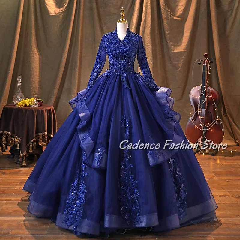 Gaun Pengantin Spesial Angkatan Laut yang Disesuaikan Applique Renda Manik-manik Cantik Lengan Panjang A-Line dan Pesta Pengantin Berkerut Tingkat Lantai