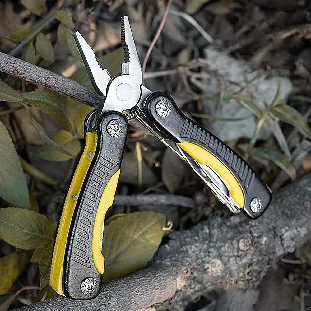 Folding Multi-functional combination pliers outdoor tools screwdriver stainless steel folding knife Portable Tactical Gear Tools