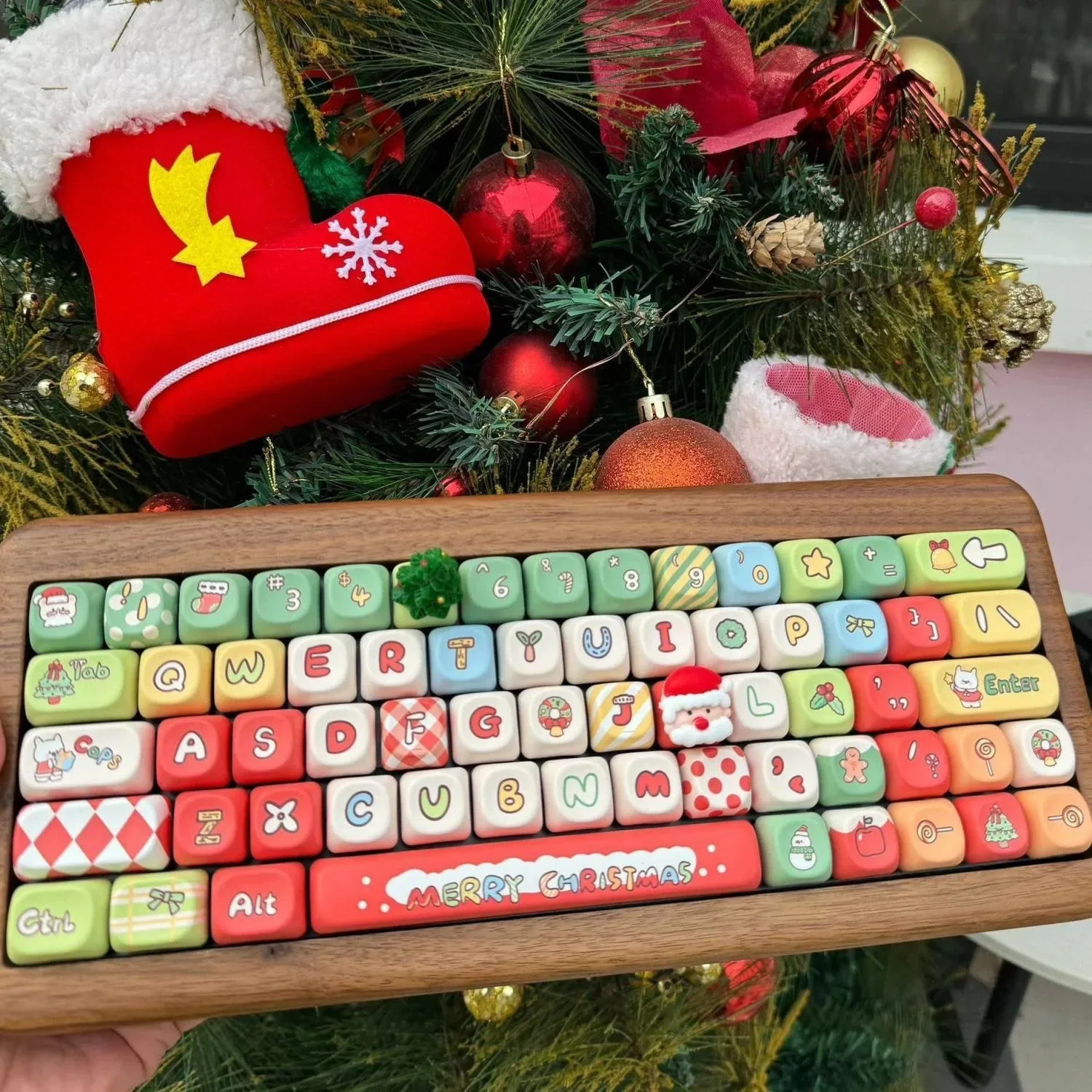 Christmas Gift MOA Keycap Cute Set of Keys PBT Keycap Diy Creative for 61/87/104/108 Alice Mechanical Keyboard Keycaps 7u Key