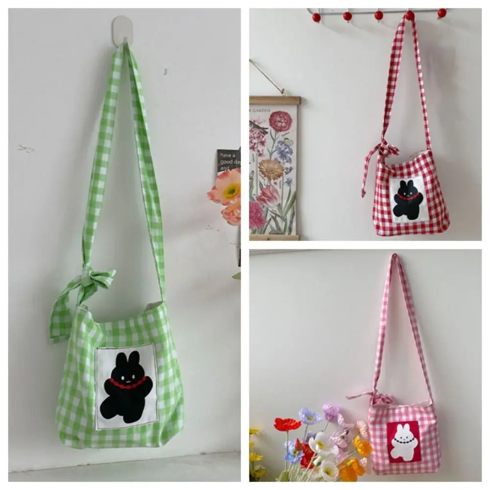 

Magnetic Button Rabbit Plaid Shoulder Bag Straw Tassel Crossbody Bag Summer Beach Embroidery Saddle Pouch