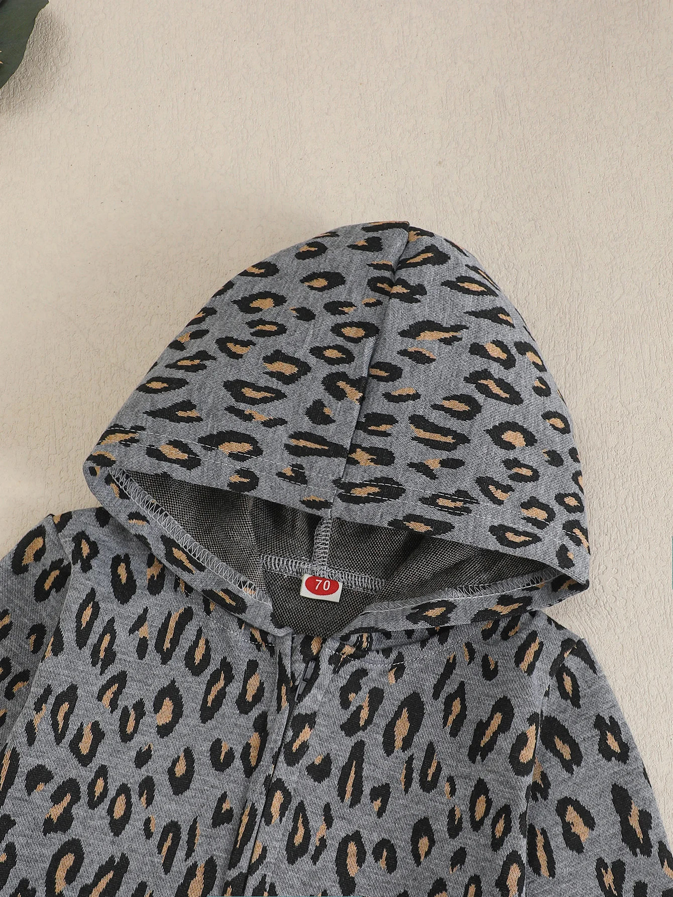 Baby Frühling Herbst Grau Leopardenmuster Hut Langarm Strampler Anzug für Kleinkinder Kleinkind Kleidung All-in-One-Anzug mit Hut – Detail 2