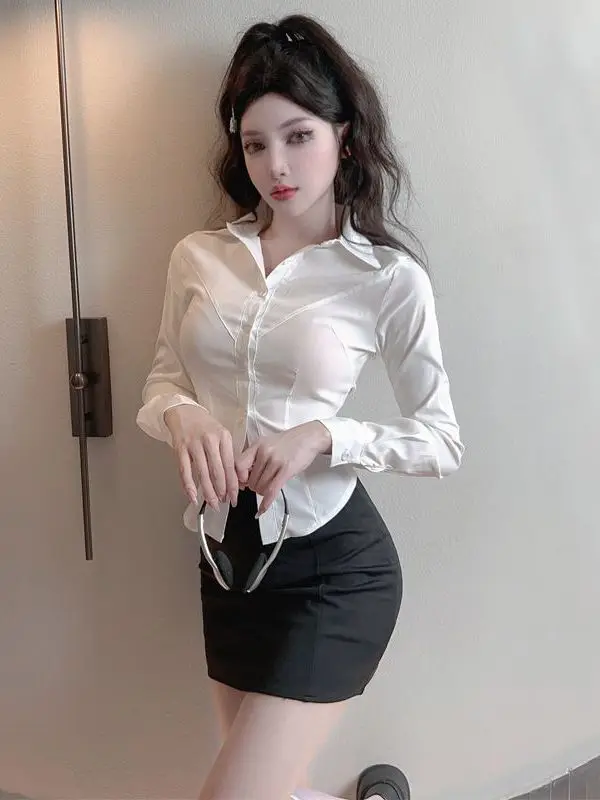 

Сексуальный приталенный длинный свек, белый ирт, женский дизайн, ор, с застежкой на талии, рабочий комплект orm, Profional Faionable, из двух предметов...