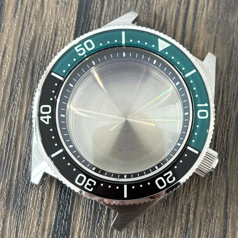 

Watch Modify Parts Solid 42.6mm Stainless Steel Case Black Green Luminous Bezel Sapphire Suitable For NH35/36 Movement 20Bar