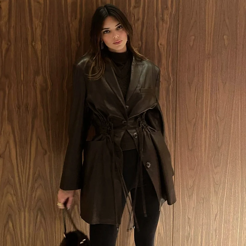 

Eco-Friendly Coffee Brown PU Leather Jacket Women's Belted Double Pocket Coat Spring Autumn Style Commute Fashion