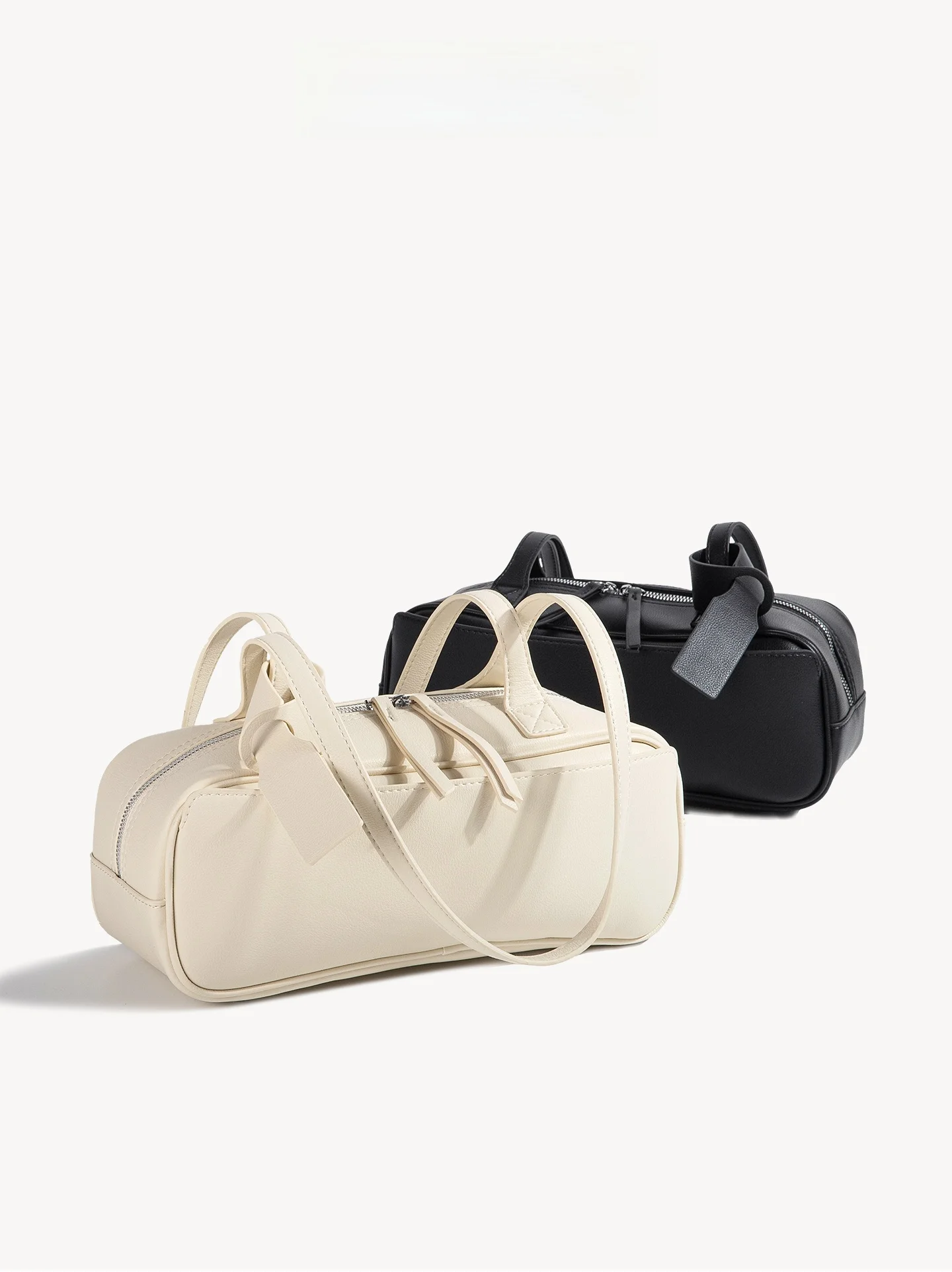 

MuziKai Large Capacity Bowling Bag Women's 2026 New Fashion Simple Outdoor Commuting Single Shoulder Bag Women's Fashion