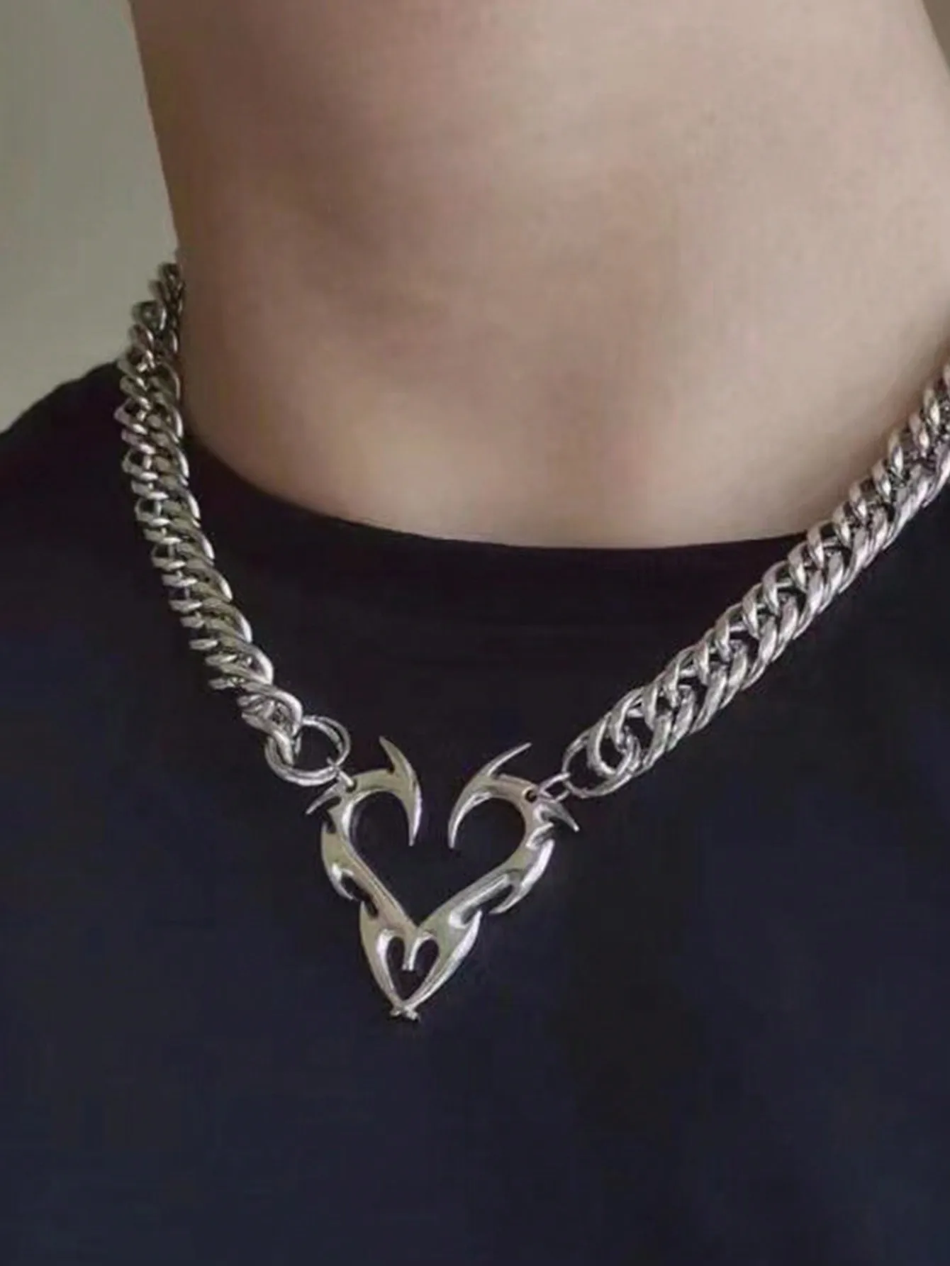 

Hip Hop Titanium Steel Necklace for Men - Edgy Rivet Design Punk Chain - Street Style Jewelry Gift