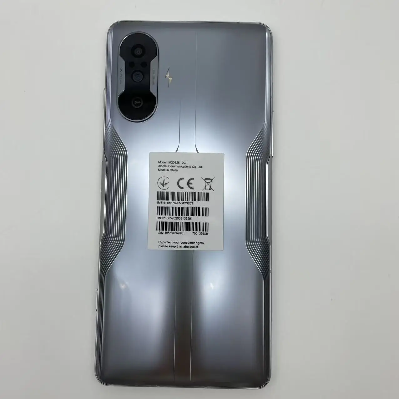 هاتف Xiaomi Redmi K40 Gaming 5G كاميرا 64 ميجابكسل عالمية rom Mediatek بصمة 5065 مللي أمبير في الساعة هاتف مستعمل