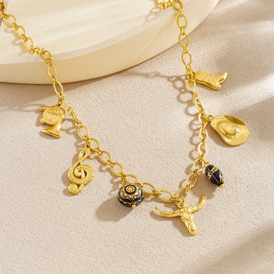 DIEYURO 316L الفولاذ المقاوم للصدأ الذهبي الثور رئيس الأحذية قبعة الموسيقية ملاحظة القرن قلادة قلادة سيدة جديدة مقاوم للماء سلسلة عنق مجوهرات #4