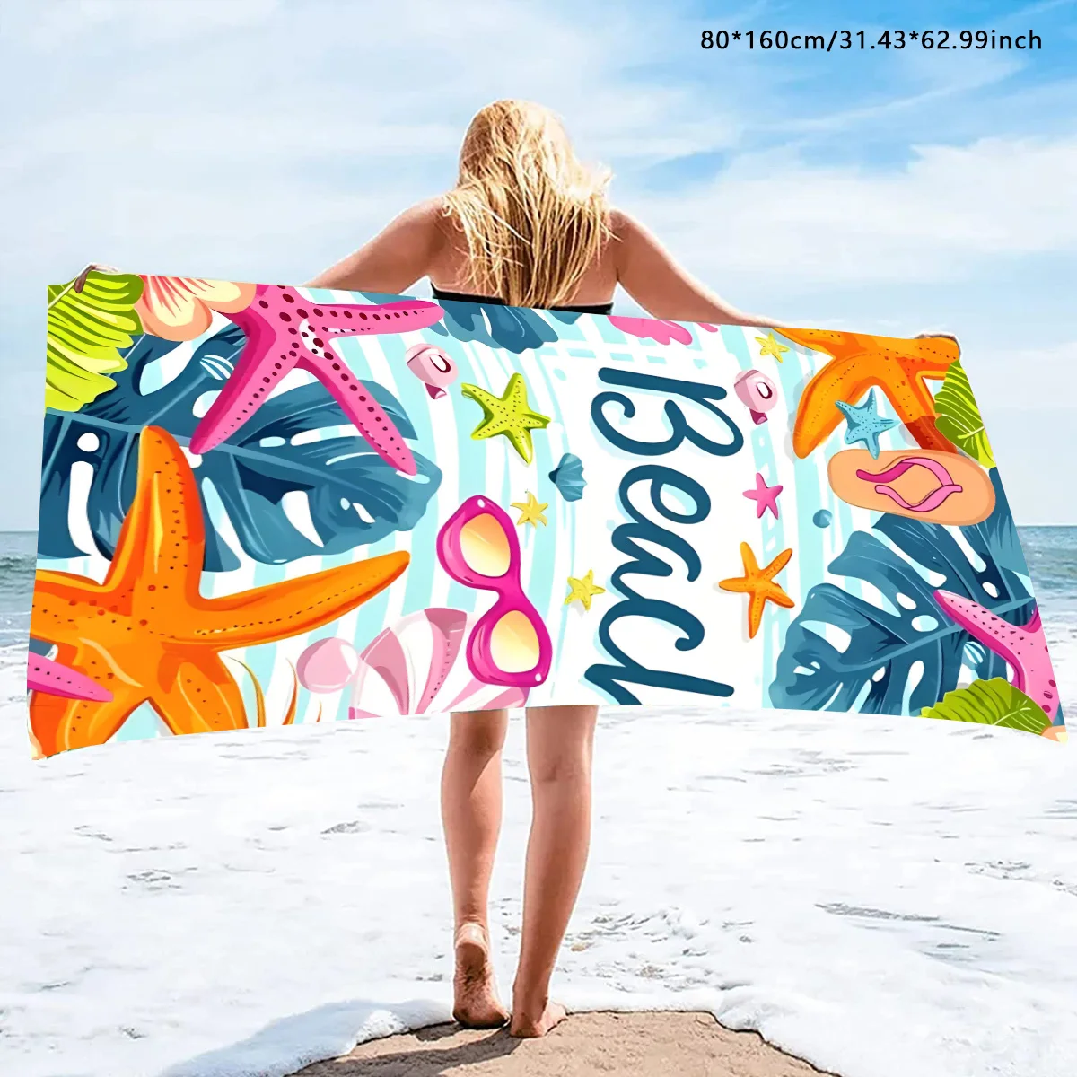 

A sea world patterned beach towel, oversized, suitable for quick drying, summer beach swimming, and beach use